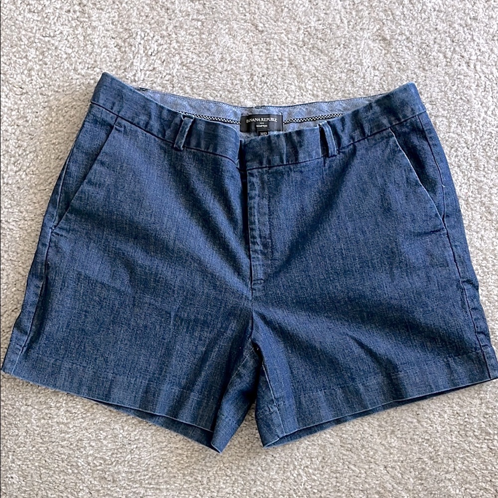 Banana Republic Dark Blue Denim Shorts.Size: 31/12. Gently Used.